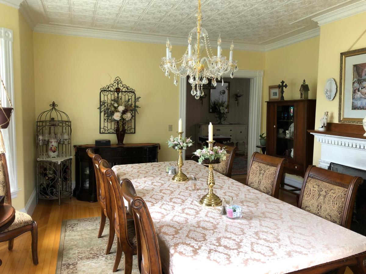 Guilford Bed And Breakfast Екстер'єр фото