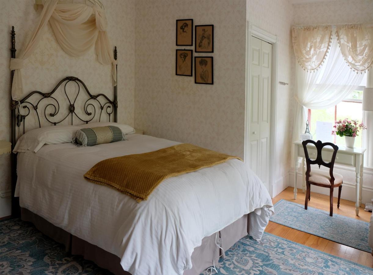 Guilford Bed And Breakfast Екстер'єр фото