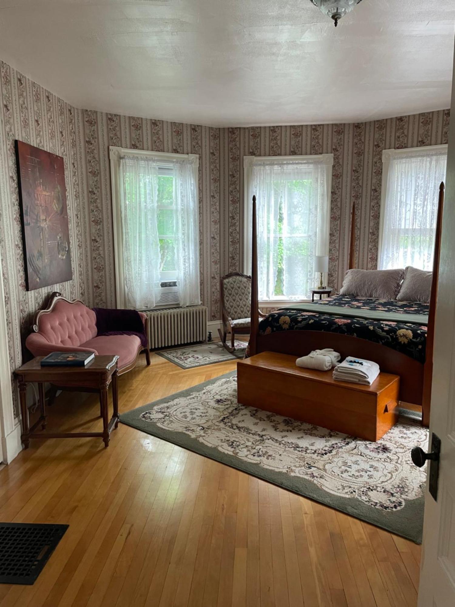 Guilford Bed And Breakfast Екстер'єр фото